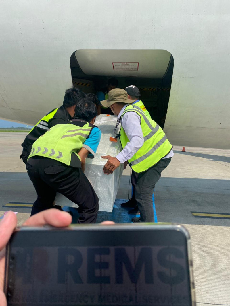 Ambulance Medical dan Non Medical VIP