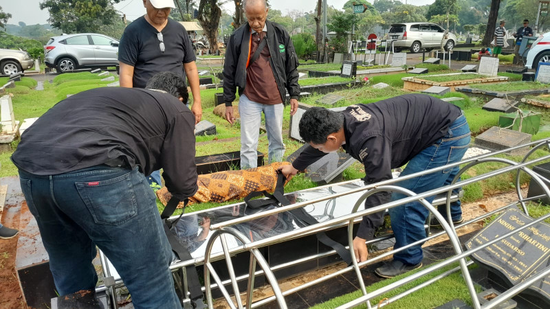 Ambulance Medical dan Non Medical VIP