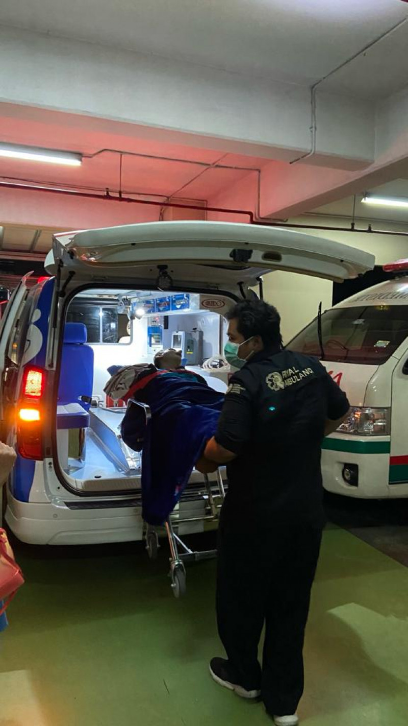 Ambulance Medical dan Non Medical VIP